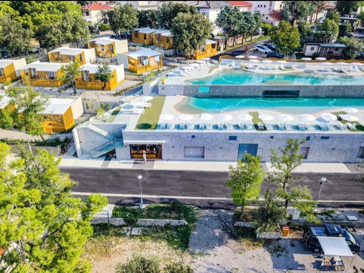 Villa Family Grand De Luxe Mobilhome Selce Exteriör bild