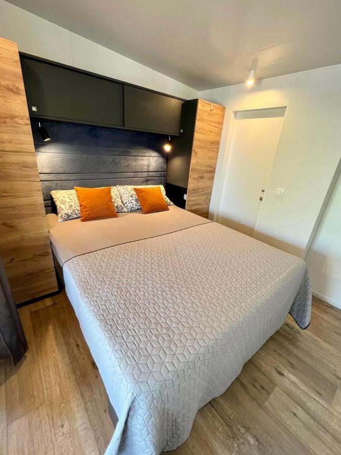Villa Family Grand De Luxe Mobilhome Selce Exteriör bild