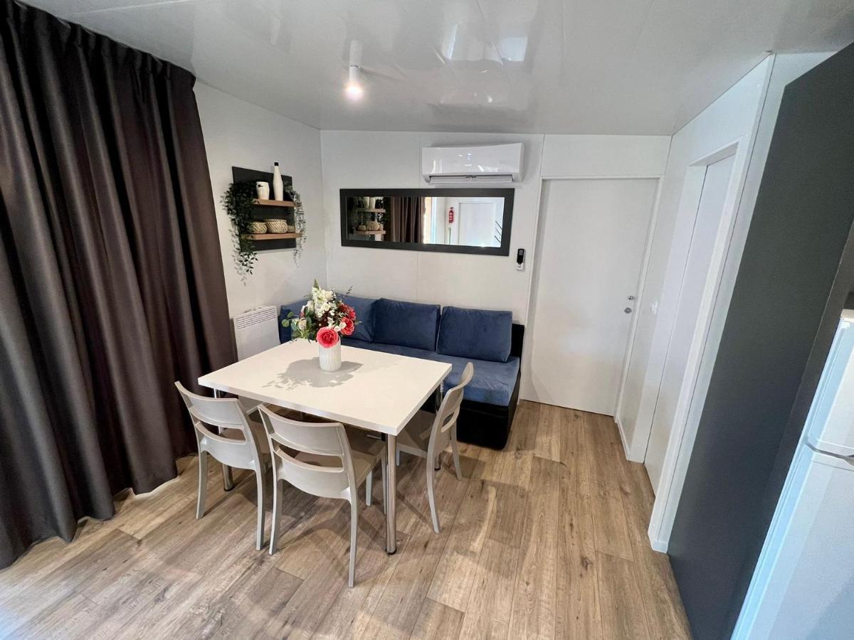 Villa Family Grand De Luxe Mobilhome Selce Exteriör bild