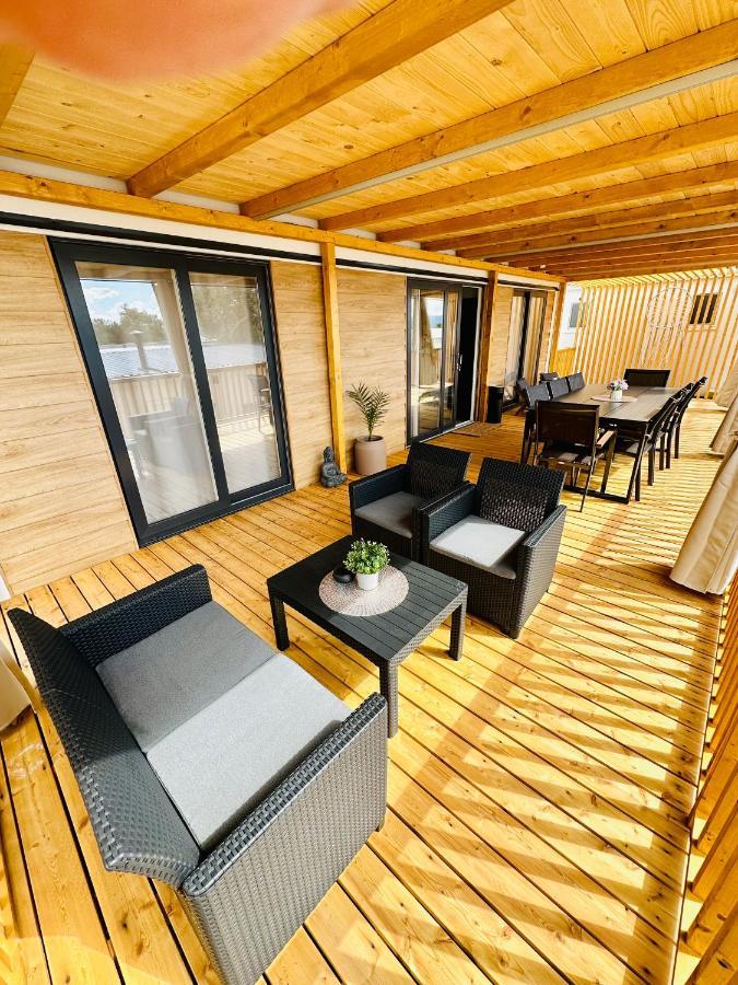 Villa Family Grand De Luxe Mobilhome Selce Exteriör bild